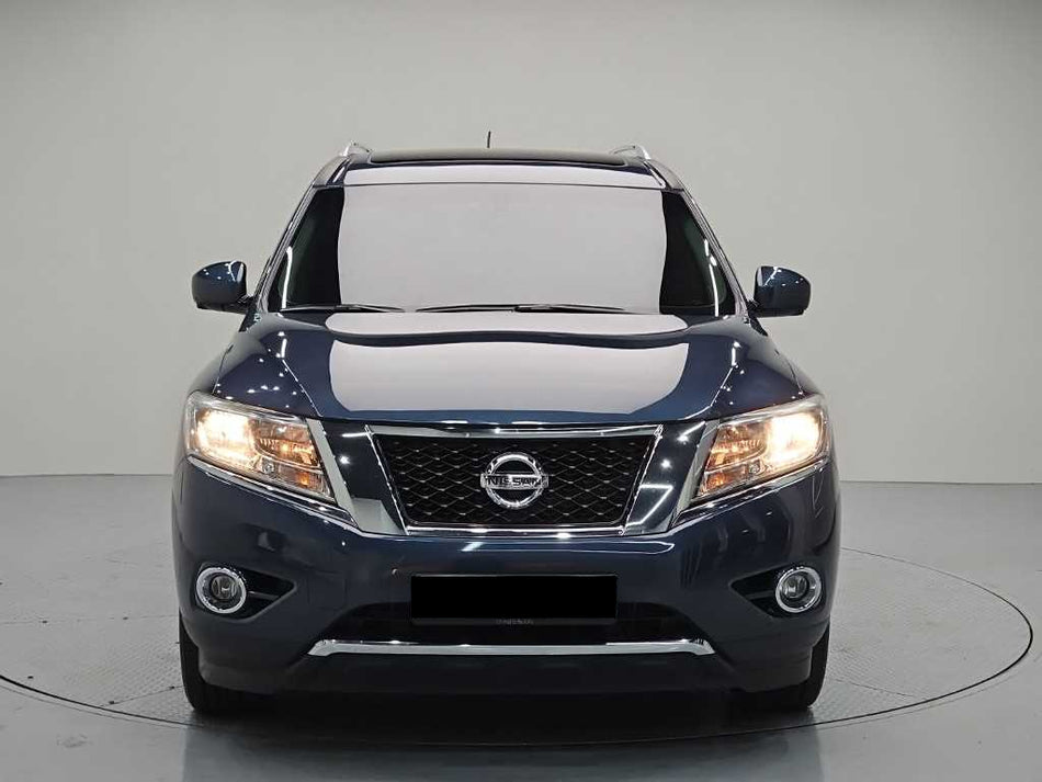 Nissan Pathfinder — photo 02