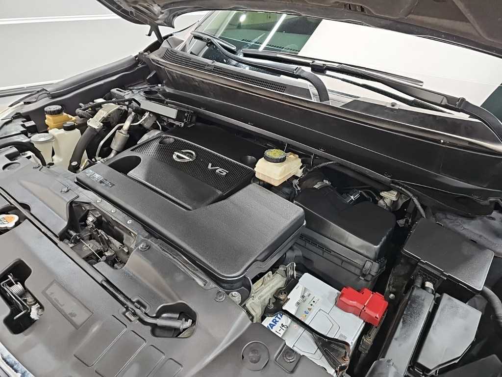 Nissan Pathfinder — photo 05