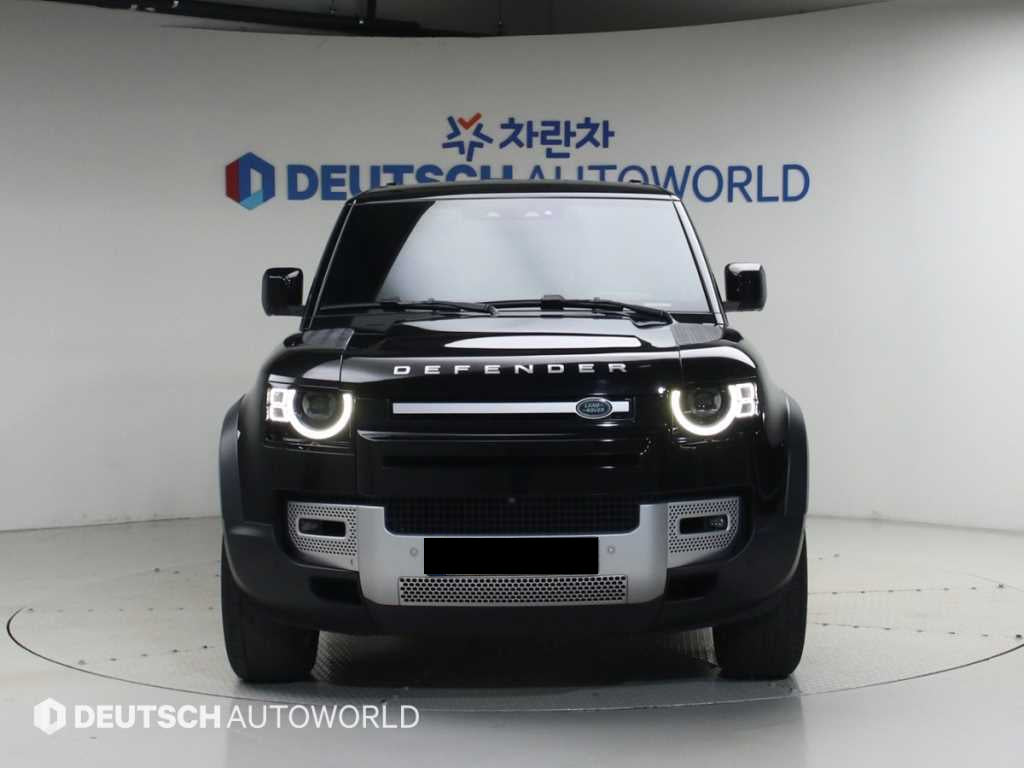 Land Rover Defender — photo 03