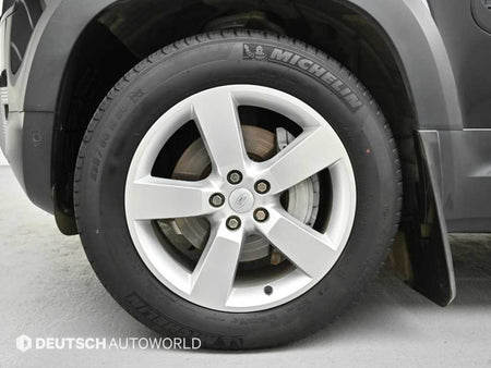 Land Rover Defender — photo 05