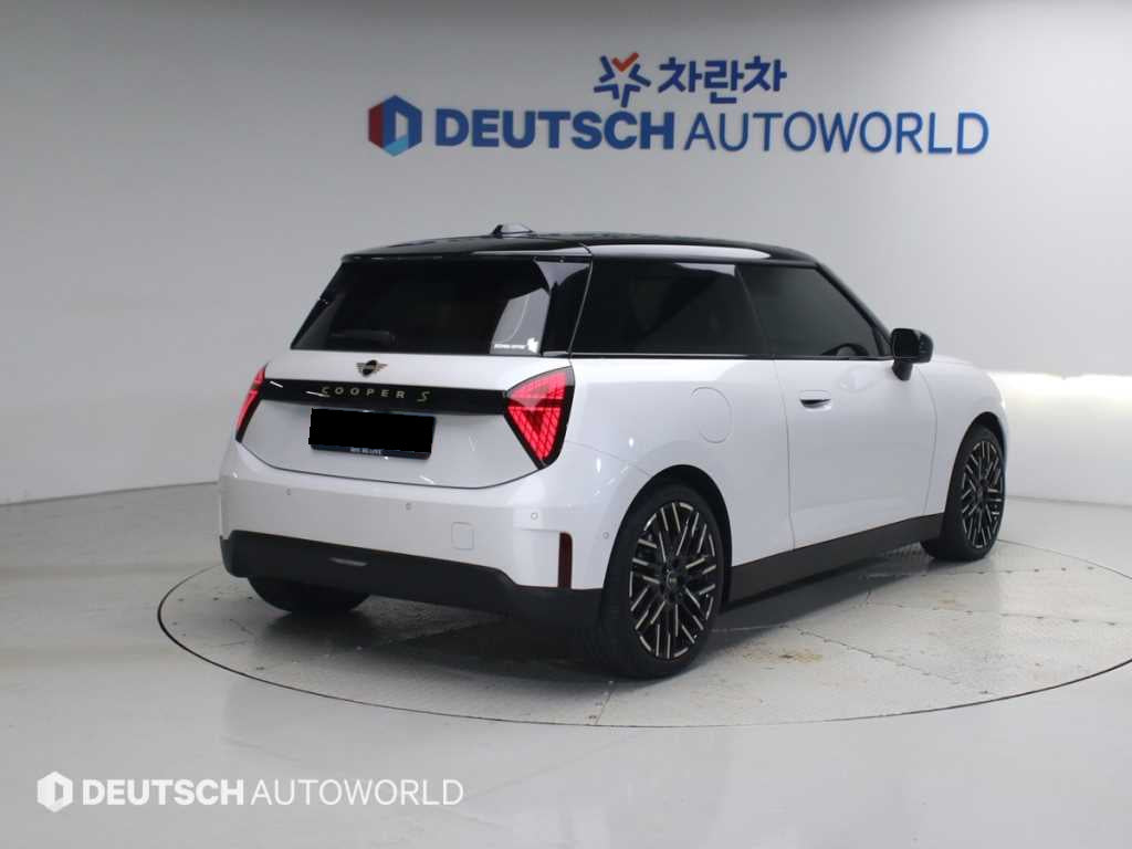 Mini Cooper — photo 02