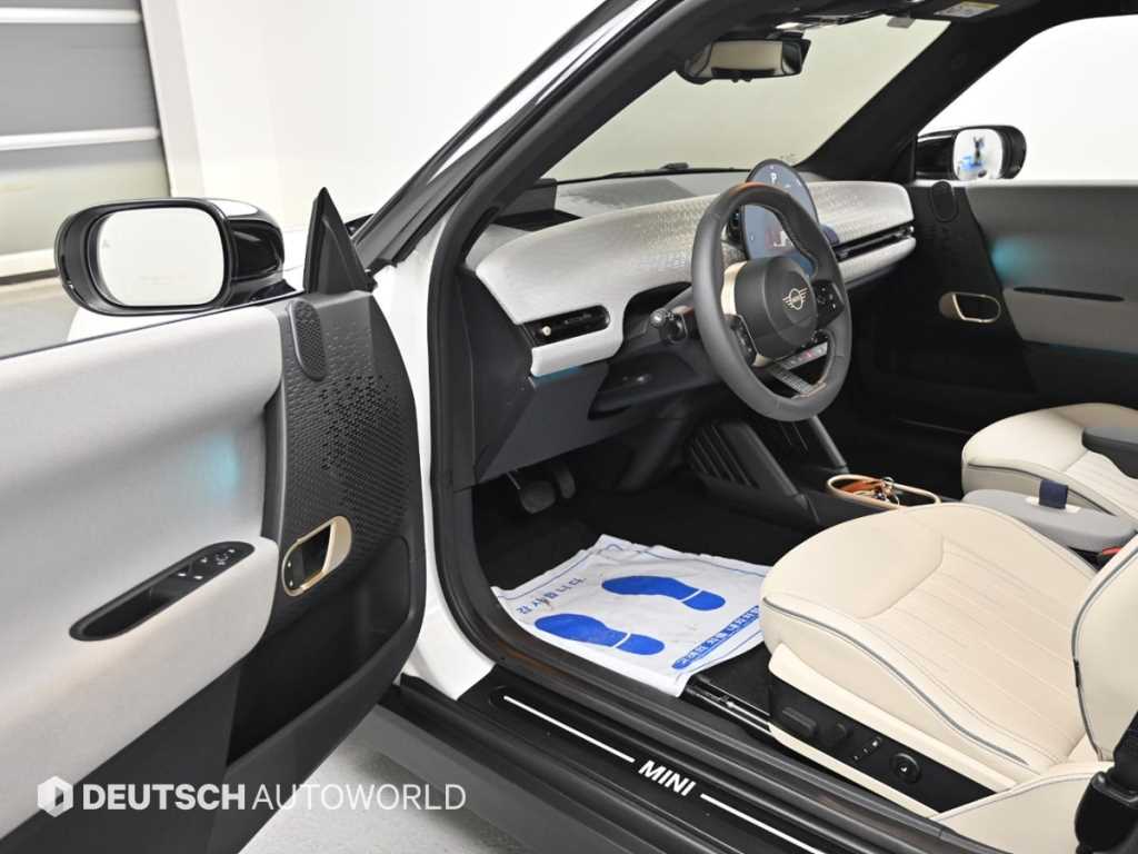 Mini Cooper — photo 11