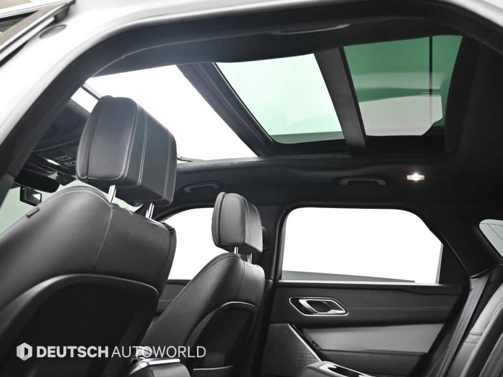 Land Rover Range Rover Velar — photo 18