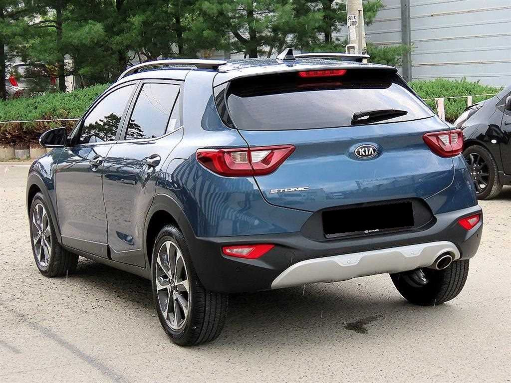 Kia Stonic — photo 04