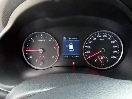 Kia Stonic — photo 10