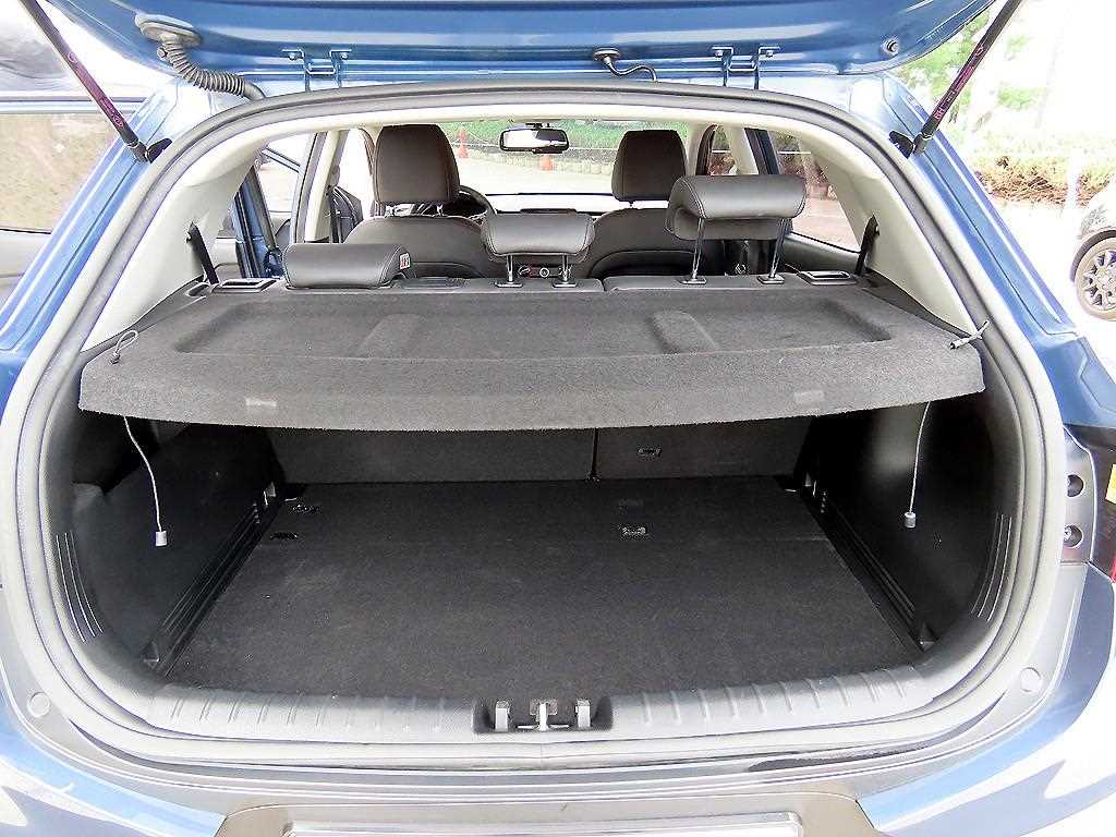 Kia Stonic — photo 19