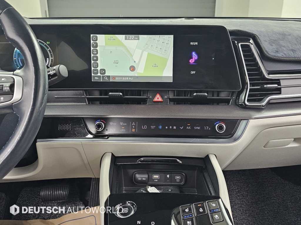 Kia Sportage — photo 14