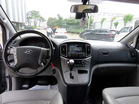 Hyundai Starex — photo 07