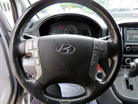 Hyundai Starex — photo 09
