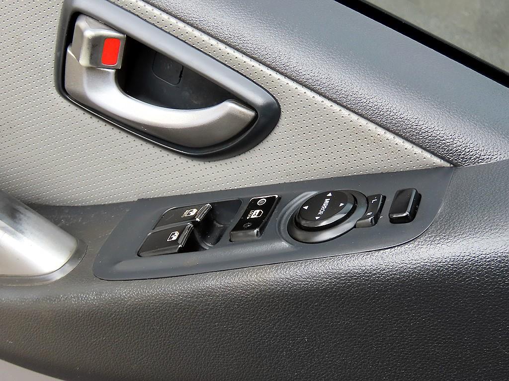 Hyundai Starex — photo 11