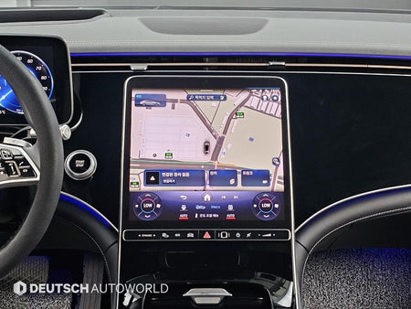 Mercedes-Benz EQS — photo 14