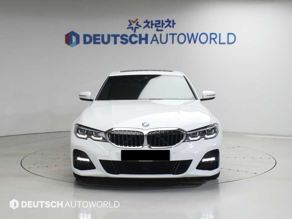 BMW 3-Series — photo 03