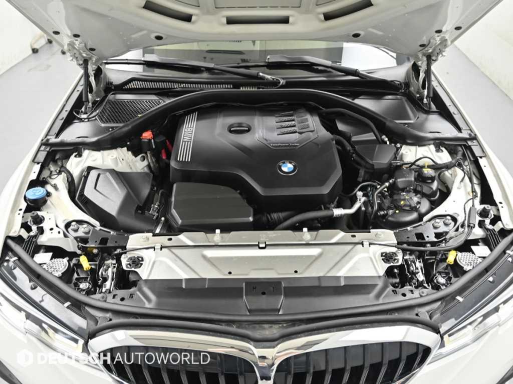 BMW 3-Series — photo 06