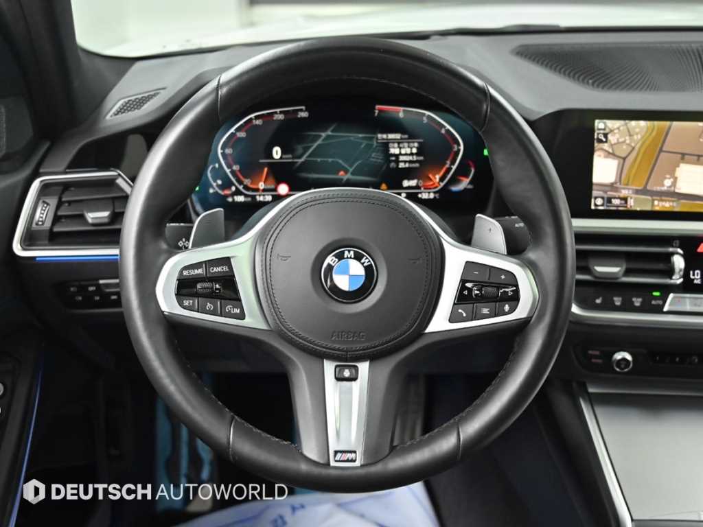 BMW 3-Series — photo 13