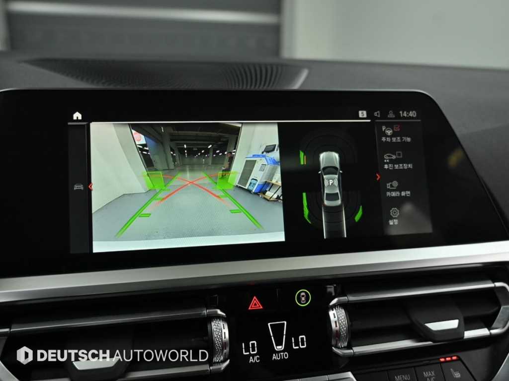 BMW 3-Series — photo 15