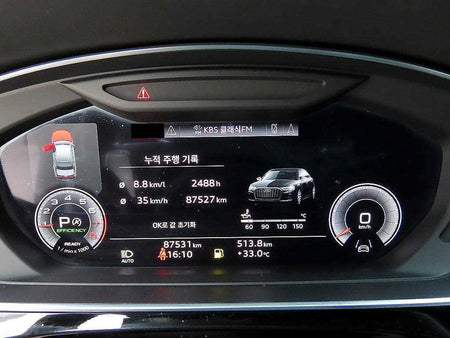 Audi A8 — photo 09