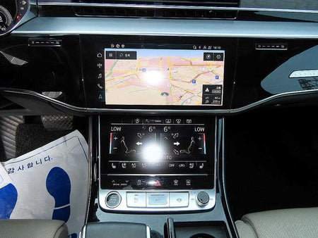 Audi A8 — photo 14