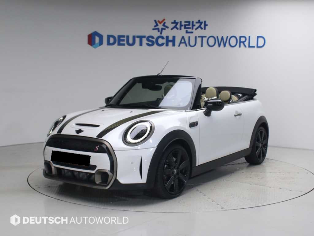Mini Cooper Convertible — photo 01