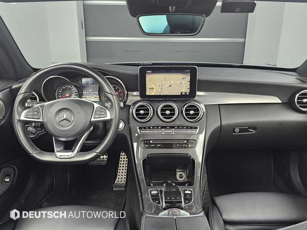 Mercedes-Benz C-Class — photo 07