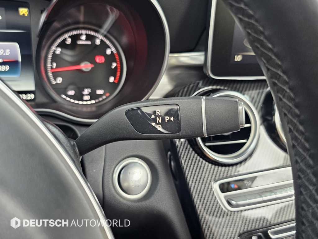 Mercedes-Benz C-Class — photo 09