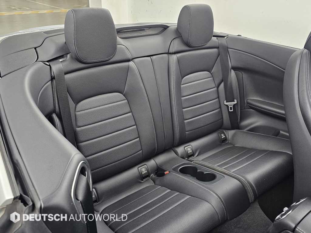 Mercedes-Benz C-Class — photo 12