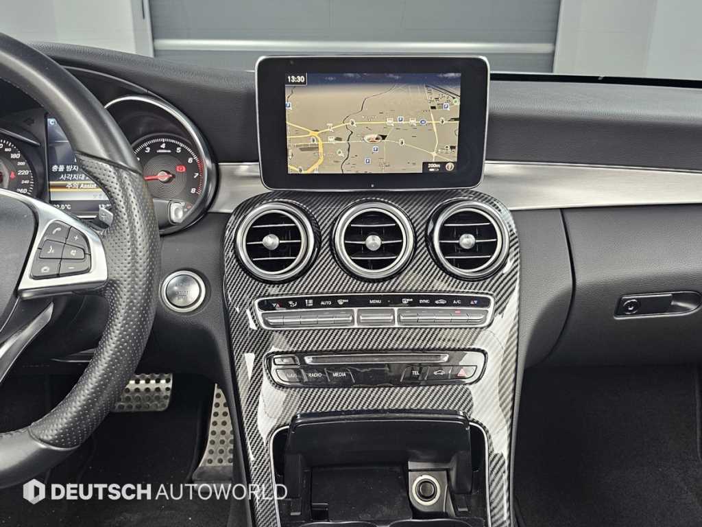 Mercedes-Benz C-Class — photo 14