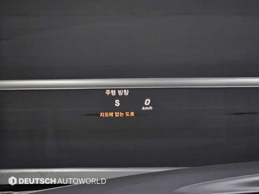 Mercedes-Benz C-Class — photo 17