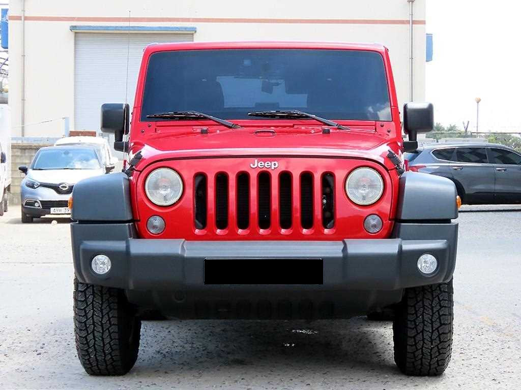 Jeep Wrangler — photo 01