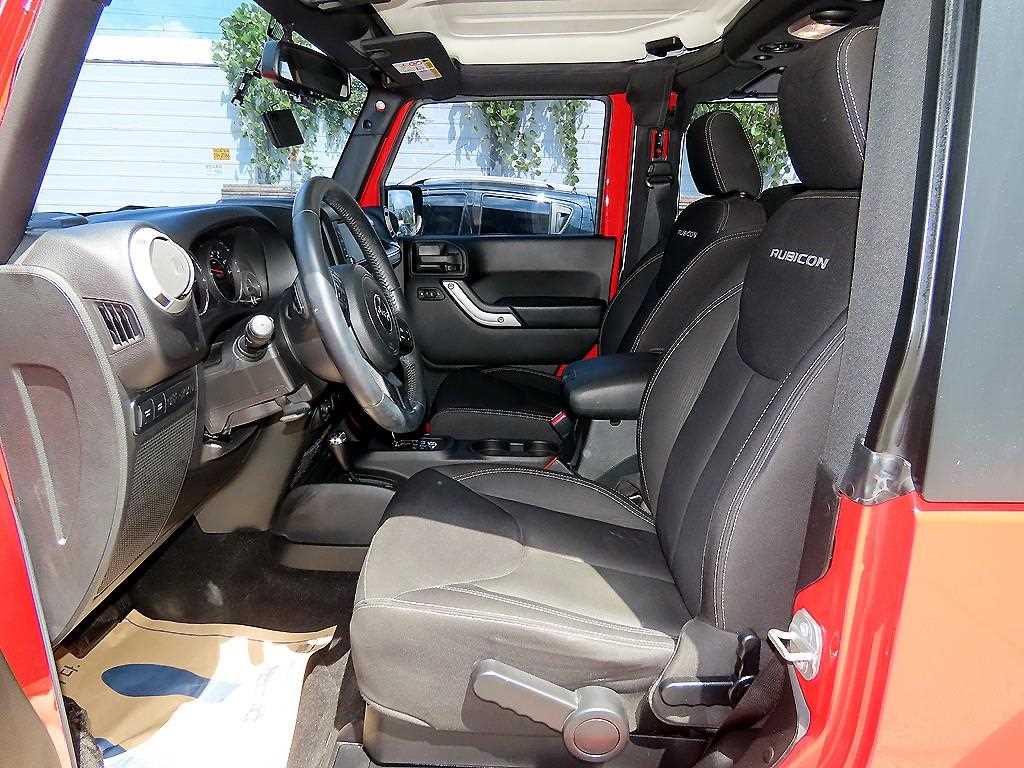 Jeep Wrangler — photo 05