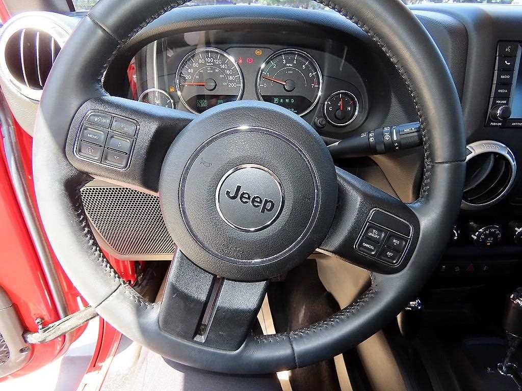 Jeep Wrangler — photo 07