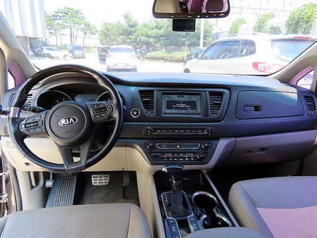 Kia Carnival — photo 08