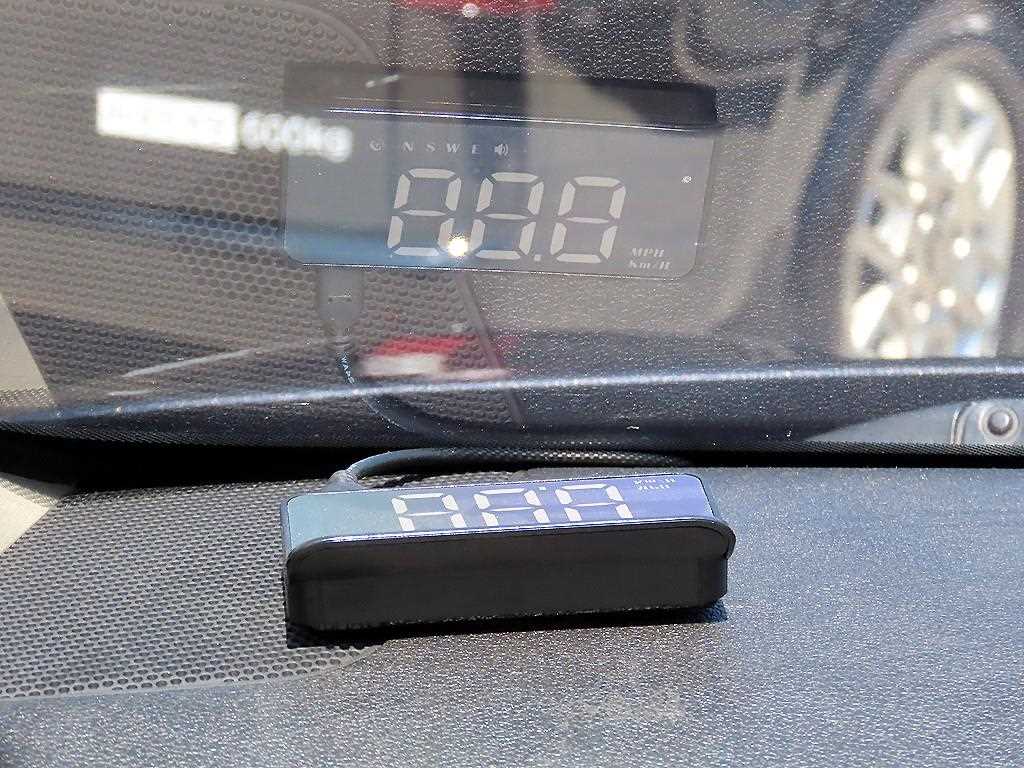 Kia Carnival — photo 11