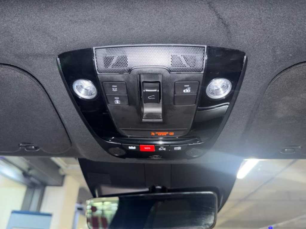 Kia Sorento — photo 14