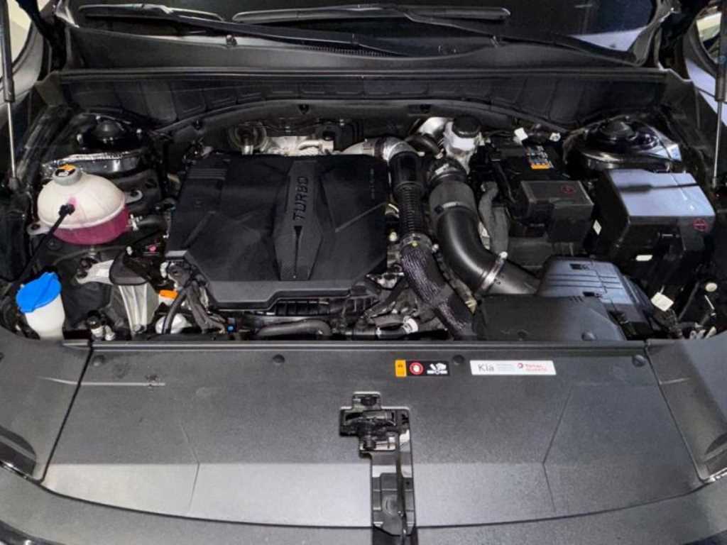 Kia Sorento — photo 19