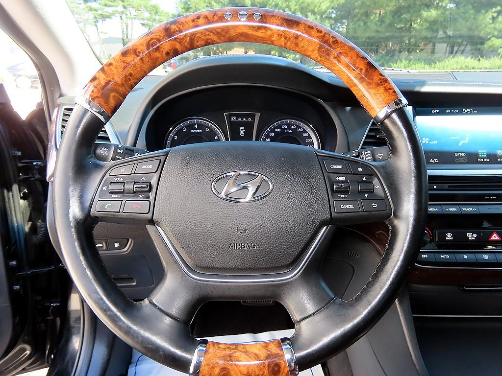 Hyundai Aslan — photo 08