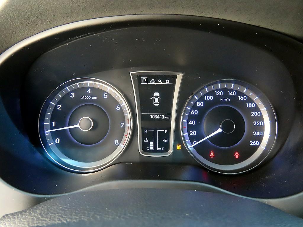 Hyundai Aslan — photo 09