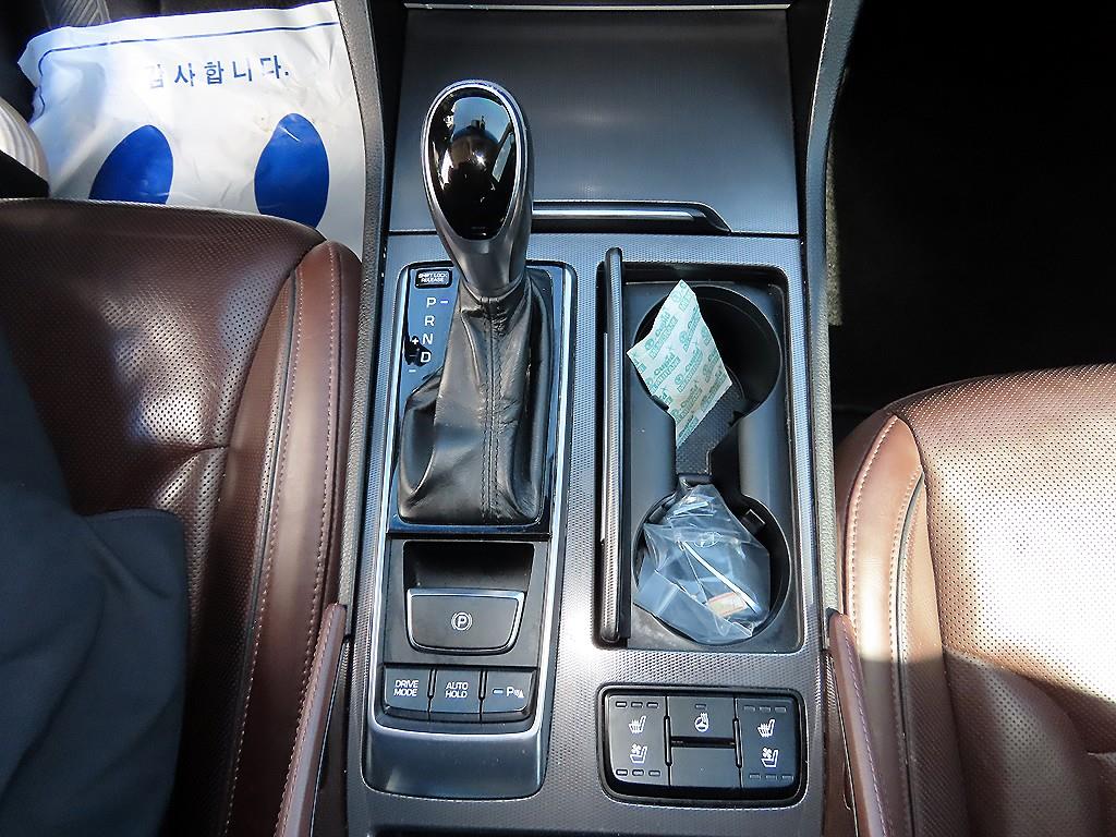 Hyundai Aslan — photo 10