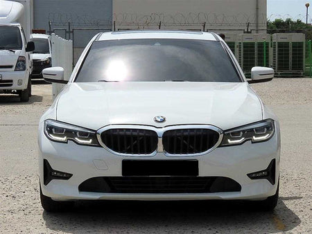 BMW 3-Series — photo 01