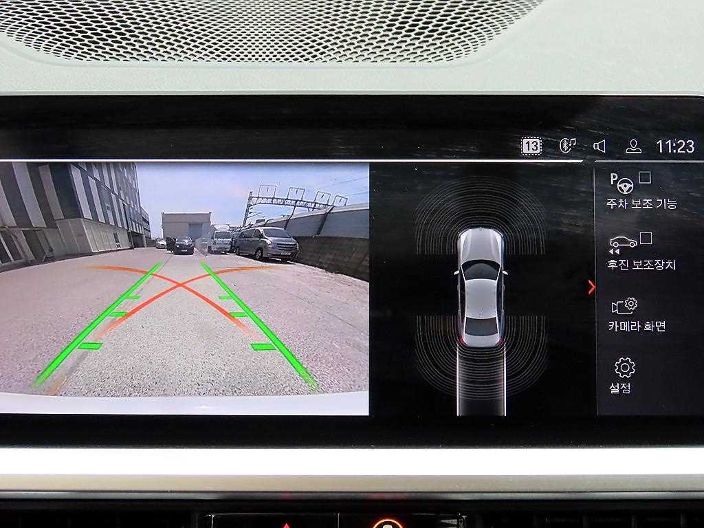 BMW 3-Series — photo 15