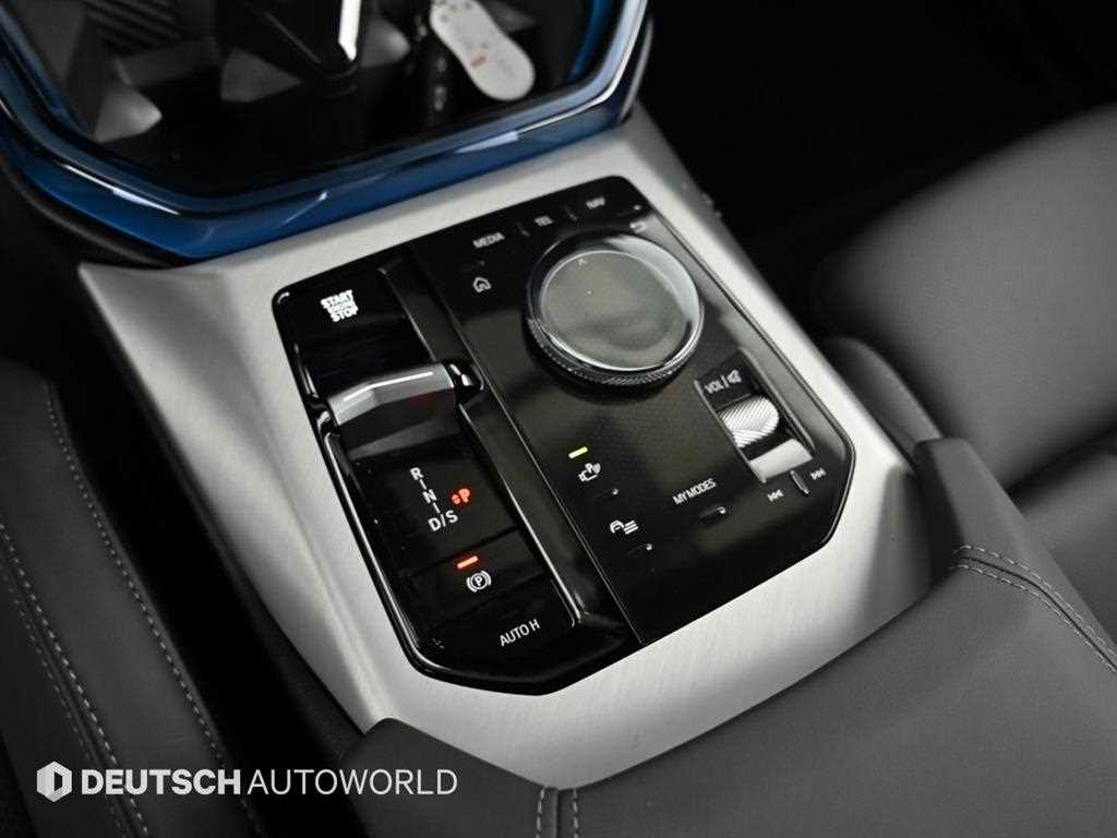 BMW X3 — photo 09