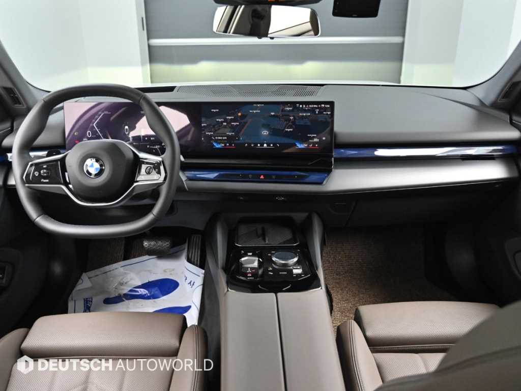 BMW 5-Series — photo 07