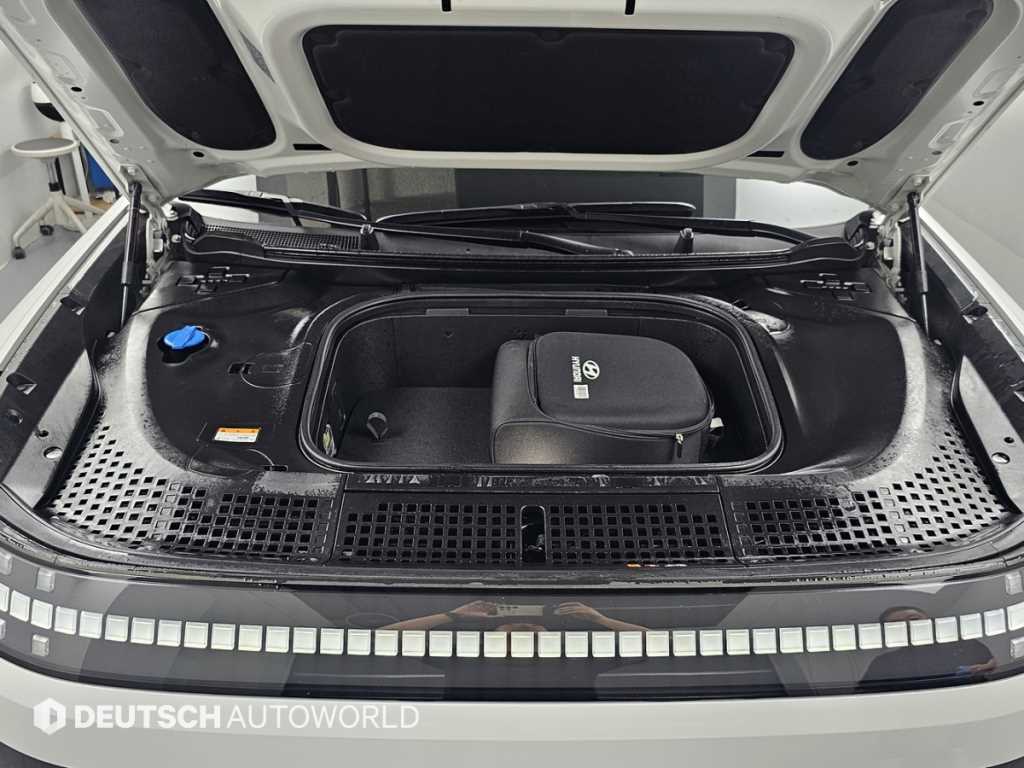 Hyundai Ioniq9 — photo 06