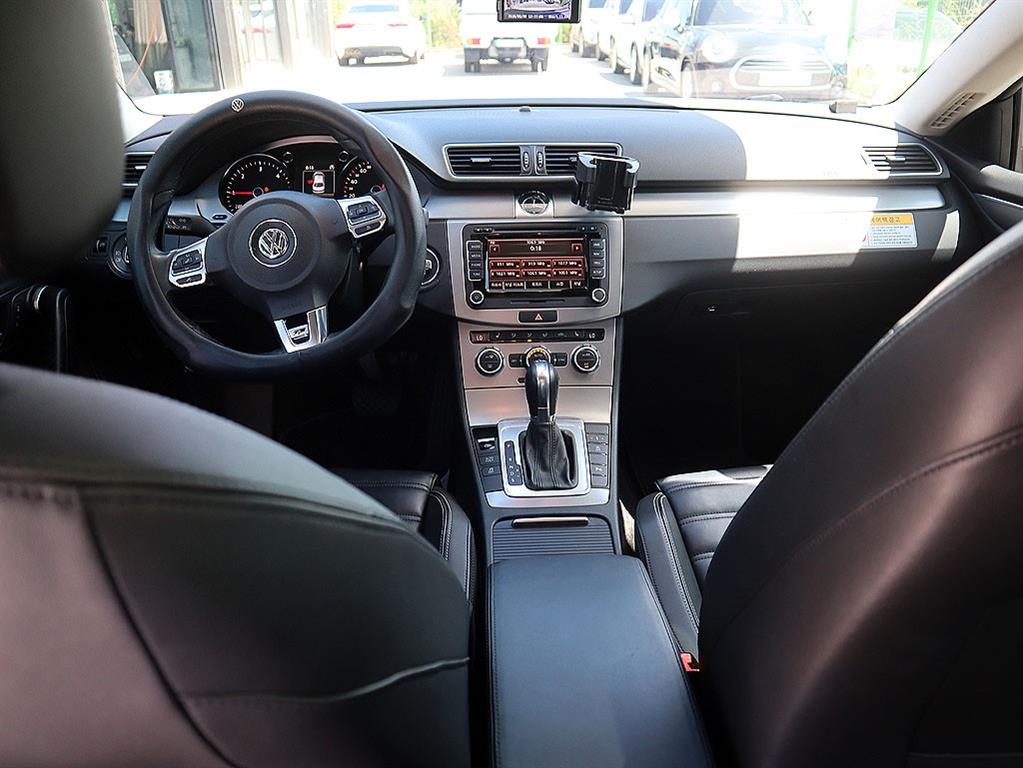 Volkswagen CC — photo 05
