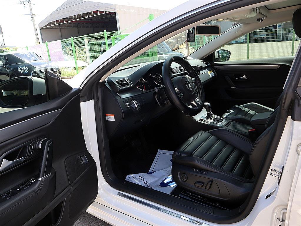 Volkswagen CC — photo 06