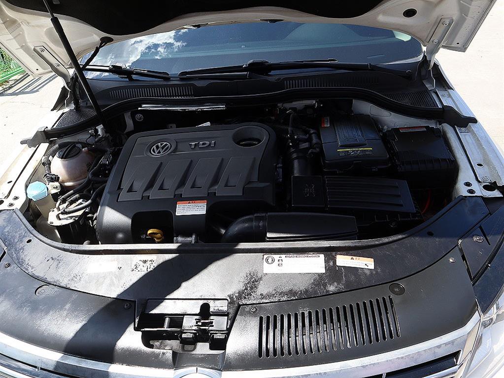 Volkswagen CC — photo 19