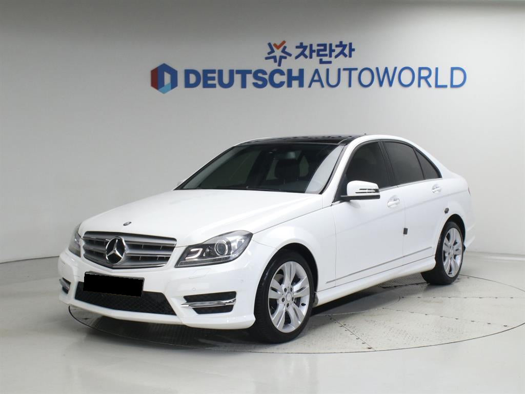Mercedes-Benz C-Class — photo 01