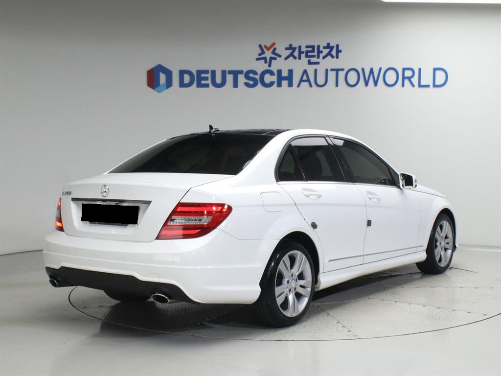Mercedes-Benz C-Class — photo 02