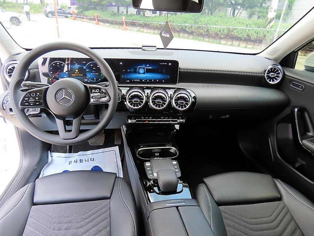 Mercedes-Benz A-Class — photo 07