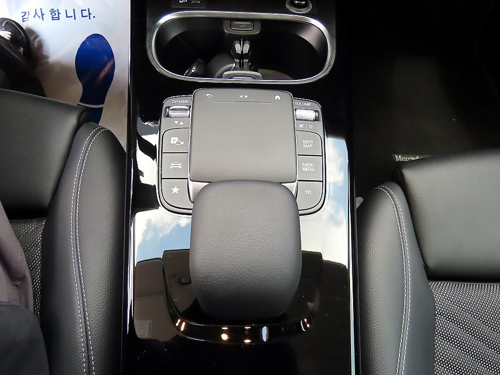 Mercedes-Benz A-Class — photo 12