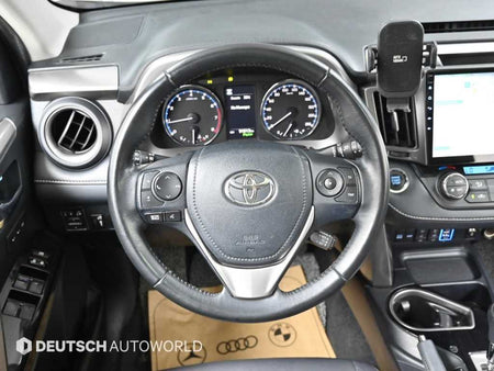 Toyota RAV4 — photo 13